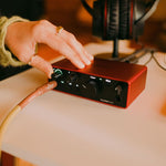 Focusrite Scarlett 2i2 4th Gen Audio Interface